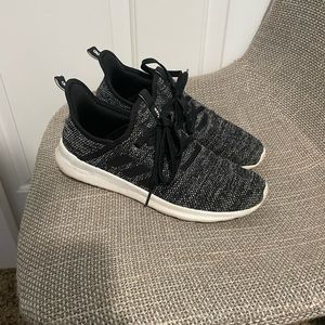 Adidas Black Tennis shoes